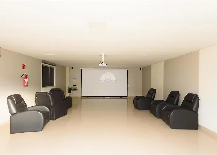 Apto Em Condominio Clube Frente Pro Bosque E Lago No Terminal Do Pinherinho Proximo Ao Centro - Garagem Para 2 Veiculos